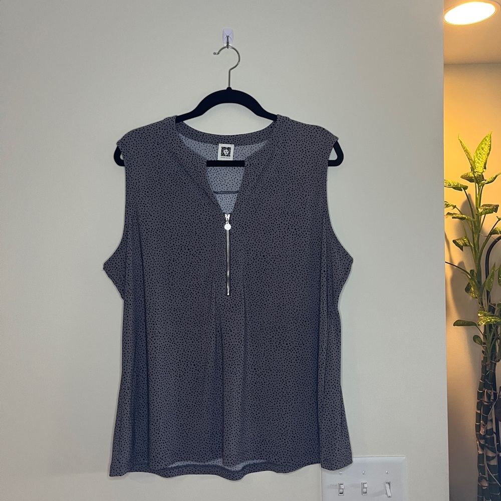 Anne Klein Black Sleeveless Blouse